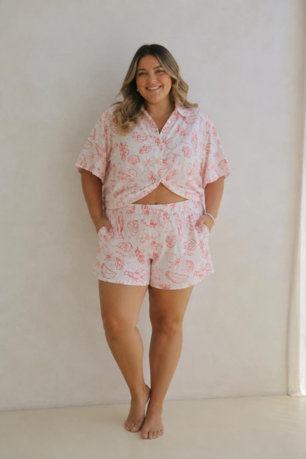 Size 3XL model wearing Adults Linen Shorts - Coastline