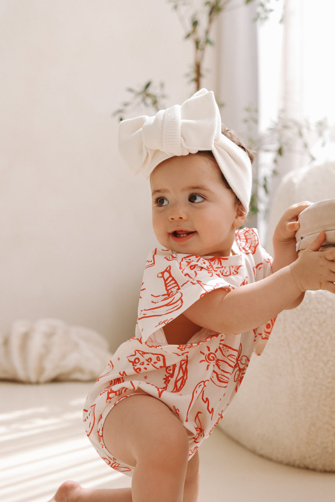 Knitted Oversized Bow - Ivory