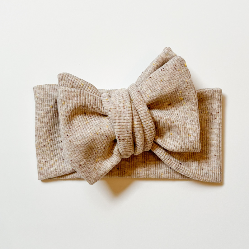 Oversized Speckle Rib Bow - Chai Latte